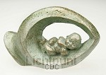 Beeld 300d baby in moederschoot groen